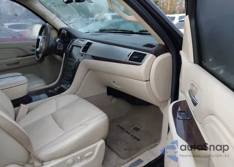 2007 Cadillac Escalade Standard z USA, uszkodzony, nr VIN 1GYFK63817R395380